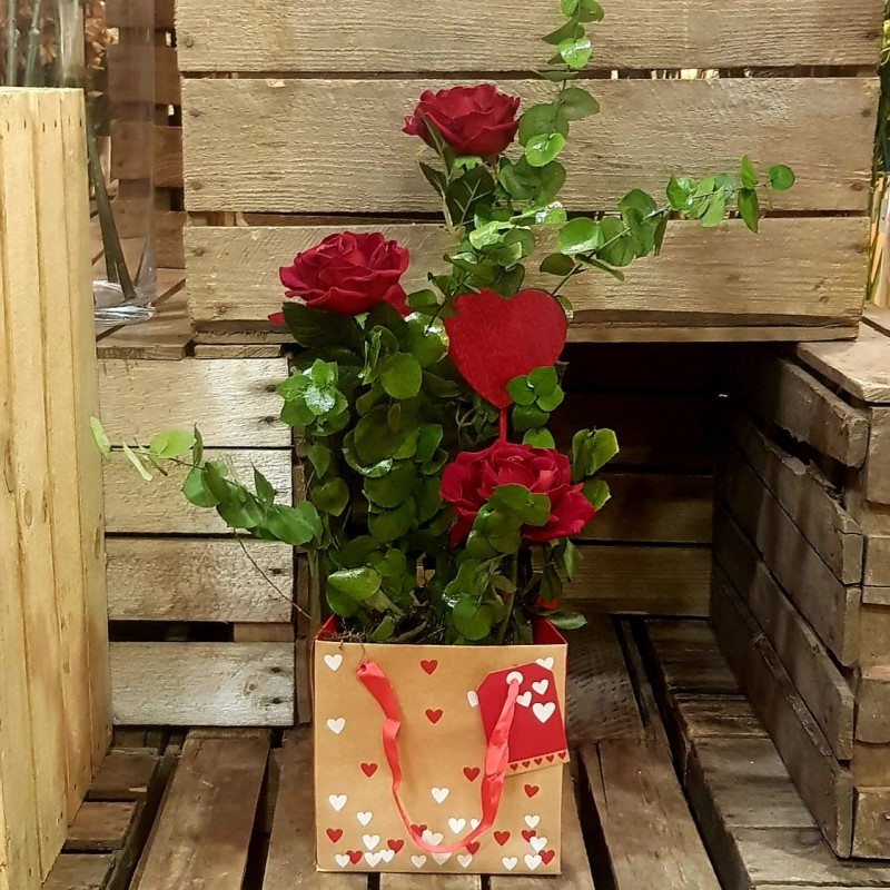 San Valentin caja 3 rosas